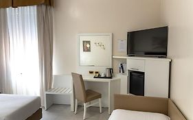 Hotel University